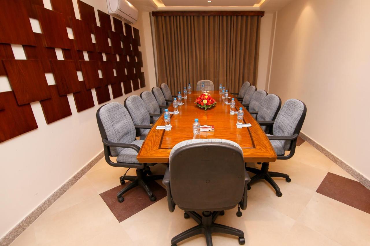 Hotel One Rahim Yar Khan Club Road المظهر الخارجي الصورة